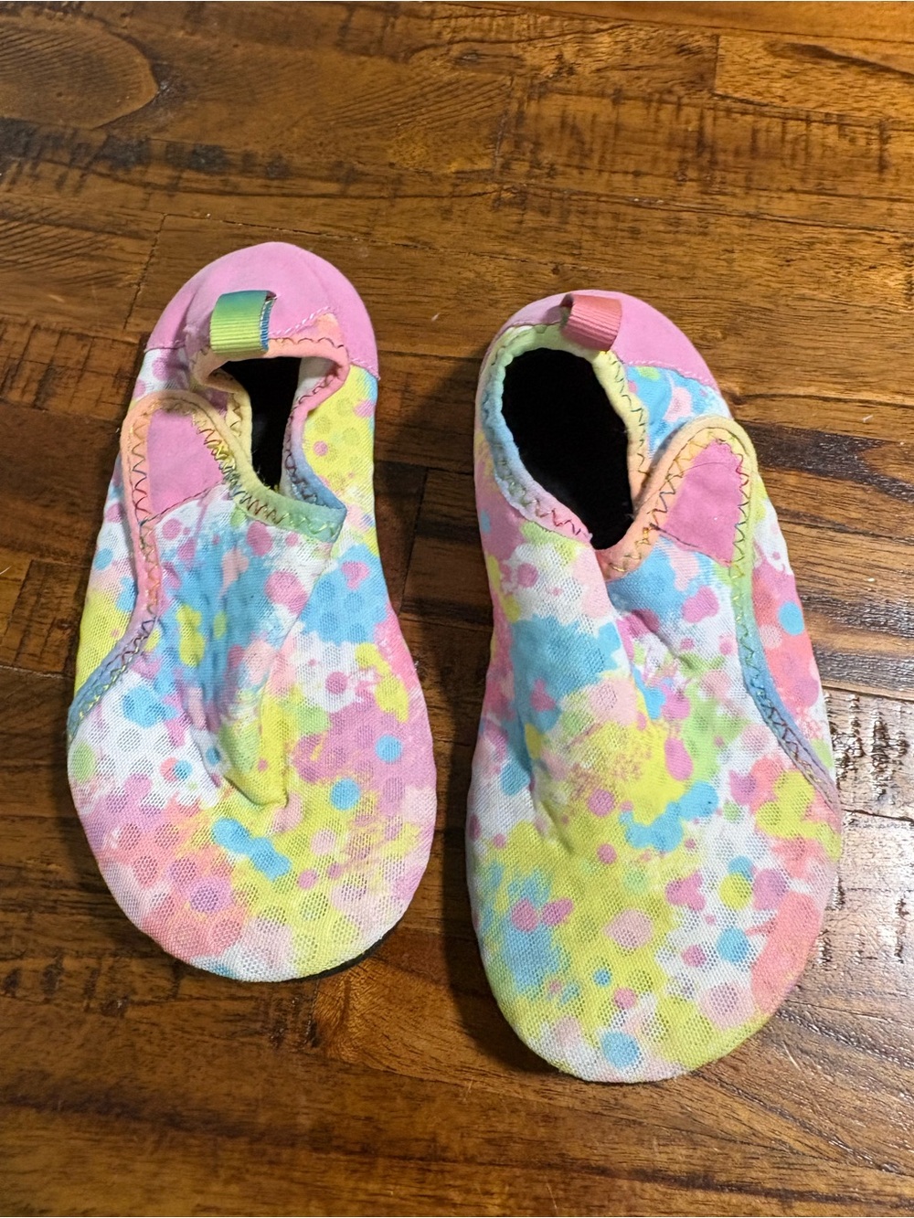 Kids Pink Multicolor Splash Water Shoes - Slip-On Beach & Pool Shoes